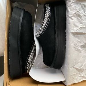 Ugg Tazz Slippers